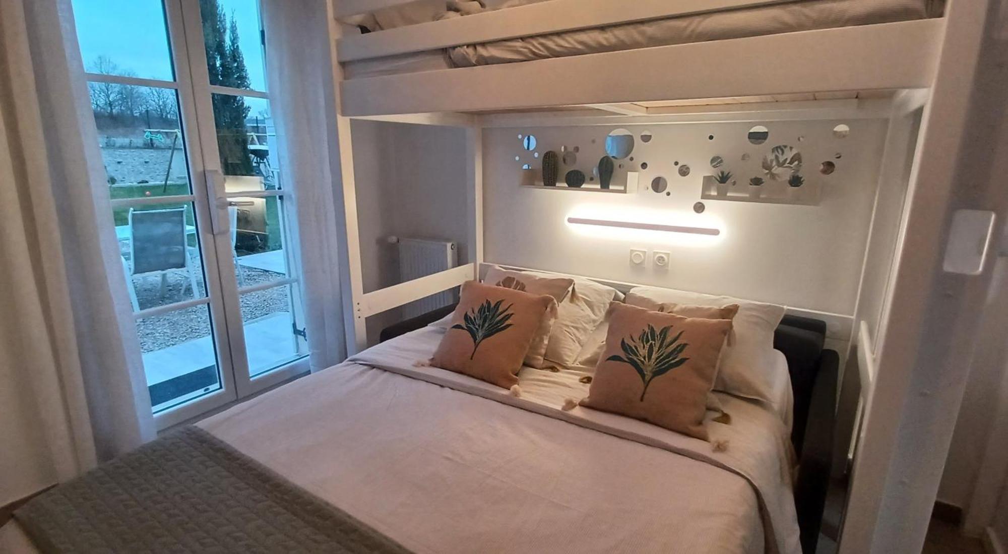 Luminary Night Suite مونتِفرا المظهر الخارجي الصورة