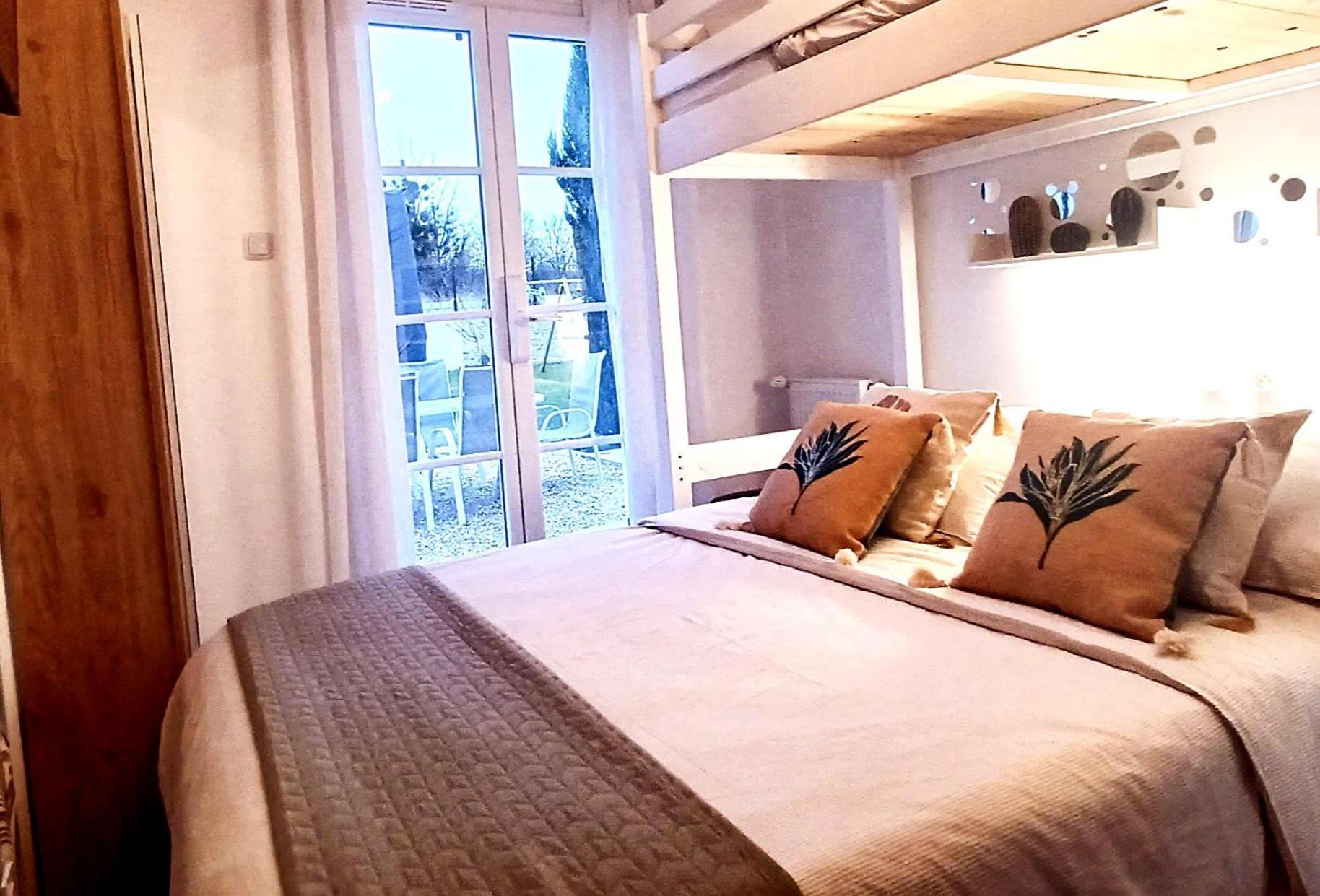 Luminary Night Suite مونتِفرا المظهر الخارجي الصورة